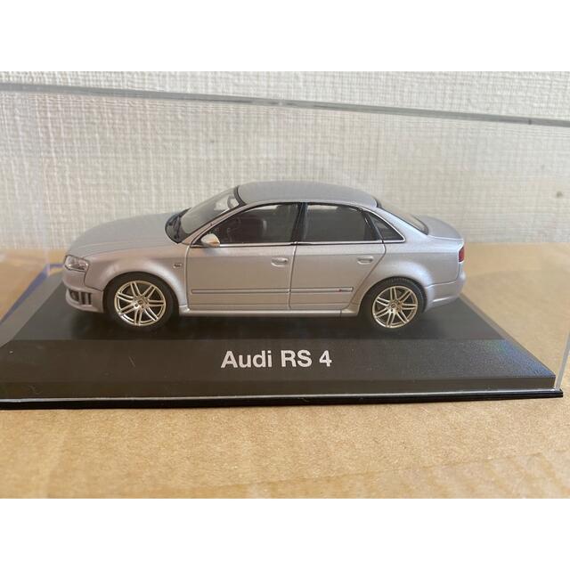 AUDI(アウディ)のアウディ RS4  Audi collection エンタメ/ホビーのおもちゃ/ぬいぐるみ(ミニカー)の商品写真