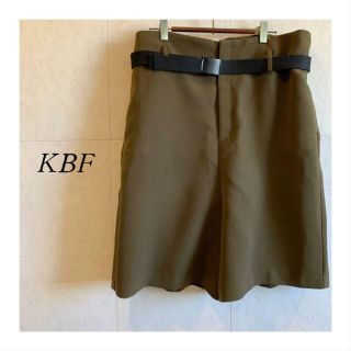 ケービーエフ(KBF)のKBF カーキ ハーフパンツ(ハーフパンツ)