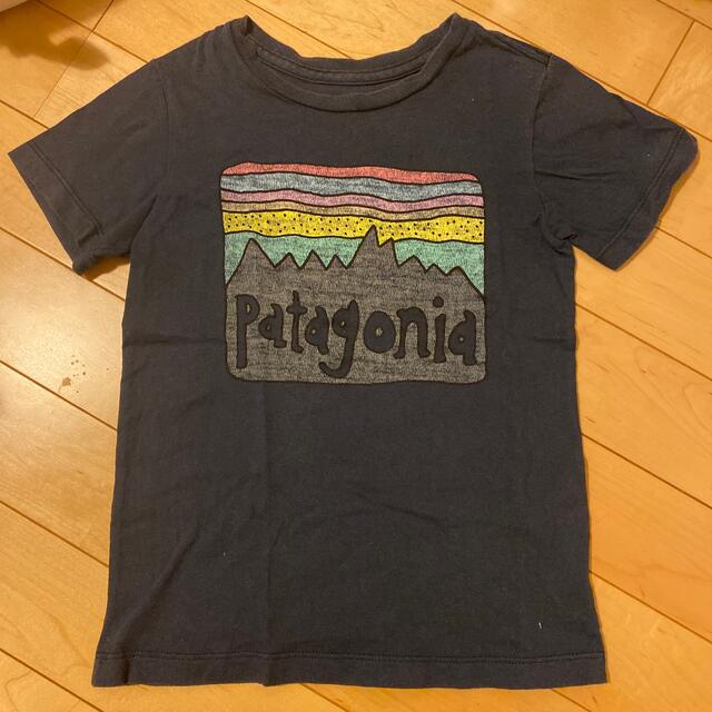 patagonia(パタゴニア)のパタゴニアキッズtシャツ キッズ/ベビー/マタニティのキッズ服男の子用(90cm~)(Tシャツ/カットソー)の商品写真