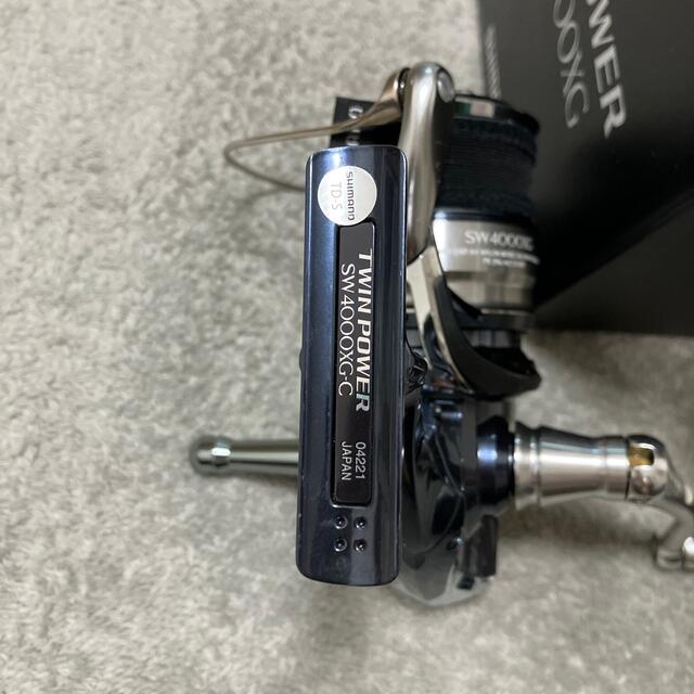 SHIMANO(シマノ)のTWIN POWER SW4000XG ツインパワー　シマノ スポーツ/アウトドアのフィッシング(リール)の商品写真