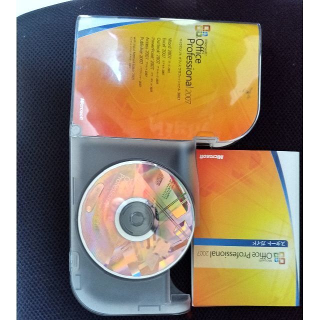 Microsoft(マイクロソフト)のMicrosoft Office 2007 Professional スマホ/家電/カメラのPC/タブレット(その他)の商品写真