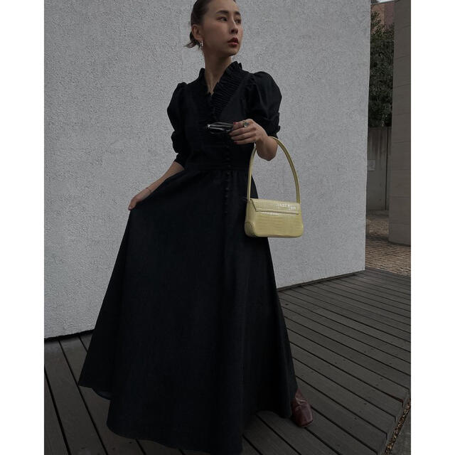 Ameri VINTAGE(アメリヴィンテージ)のAmeri◆SHIRRING COLLAR DENIM DRESS ブラック M レディースのワンピース(ロングワンピース/マキシワンピース)の商品写真