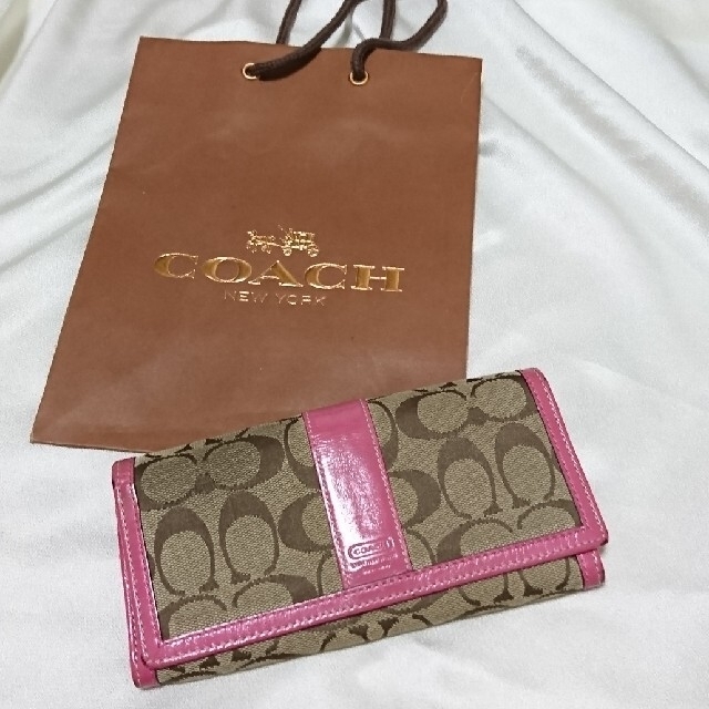 COACH(コーチ)のCOACH シグネチャー 長財布 ピンク コーチ ウォレット レディースのファッション小物(財布)の商品写真