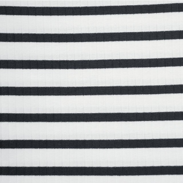 GU(ジーユー)の新品 未使用 GU ボーダーハイネックT 長袖 XXL オフホワイト レディースのトップス(Tシャツ(長袖/七分))の商品写真