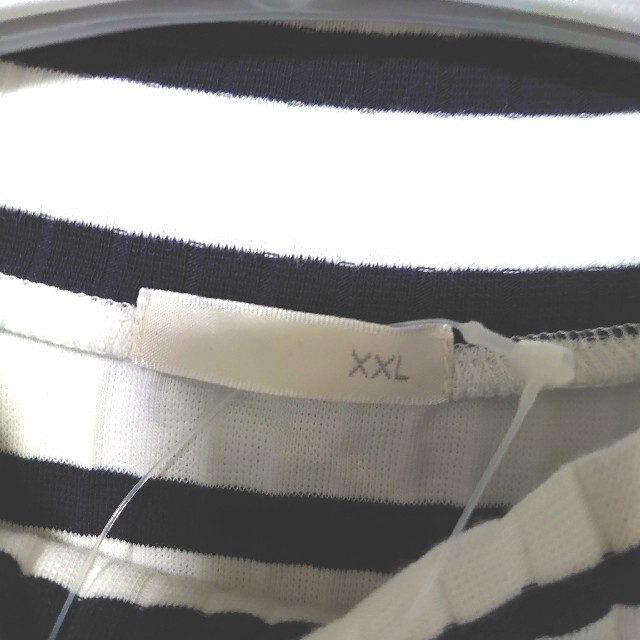 GU(ジーユー)の新品 未使用 GU ボーダーハイネックT 長袖 XXL オフホワイト レディースのトップス(Tシャツ(長袖/七分))の商品写真