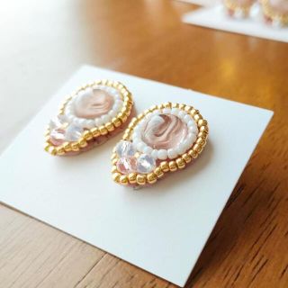 ビーズ刺繍ピアス(ピアス)