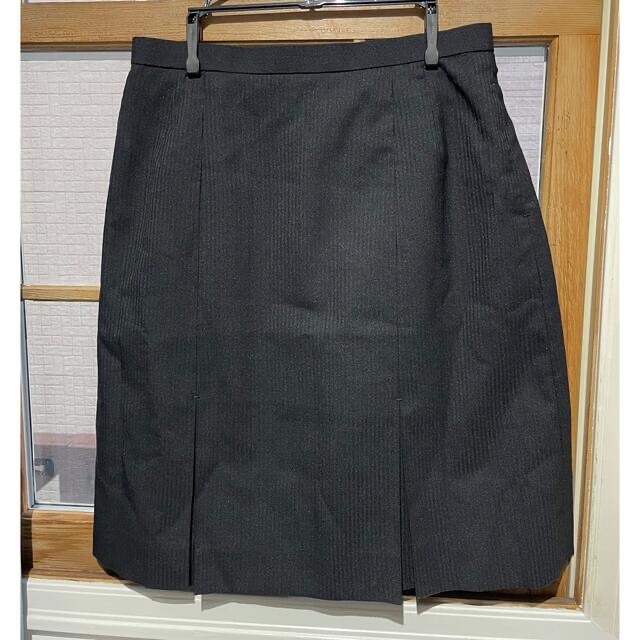 オフィススカート　ボックスプリーツ　オンワード  15号  3L  値下げ‼︎ レディースのスカート(ひざ丈スカート)の商品写真