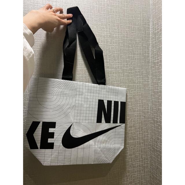 NIKE(ナイキ)の韓国 NIKE ナイロンバッグS レディースのバッグ(ショルダーバッグ)の商品写真