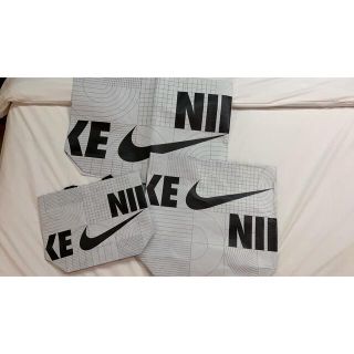 韓国 NIKE ナイロンバッグS