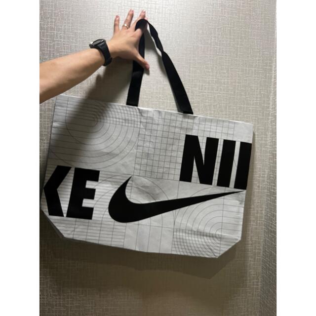 韓国NIKEナイロンバックL