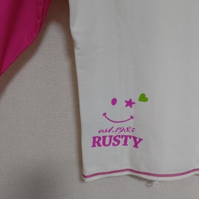 RUSTY(ラスティ)の【美品】RUSTY　ラッシュガード　M レディースの水着/浴衣(その他)の商品写真