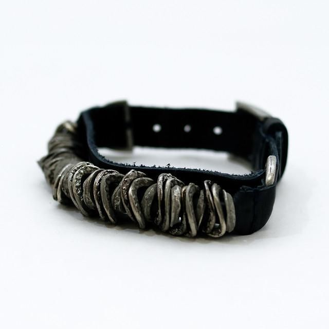 SCOTCH & SODA(スコッチアンドソーダ)のブレスレット Scotch & Soda 本革 紺 B01NH31ALJ-NAV メンズのアクセサリー(ブレスレット)の商品写真