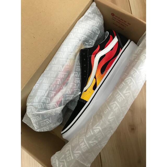 VANS(ヴァンズ)のVANS OLDSKOOL FLAME 24.5㎝ レディースの靴/シューズ(スニーカー)の商品写真