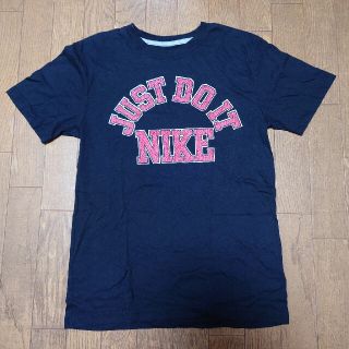 ナイキ(NIKE)のメンズナイキシャツ黒　Mサイズ(Tシャツ/カットソー(半袖/袖なし))