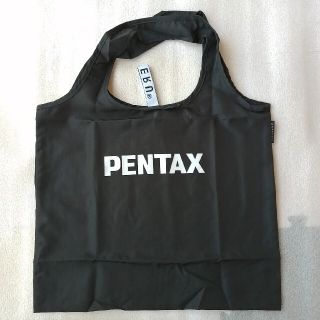 ペンタックス(PENTAX)のPENTAXロゴ MOTTERU クルリト フラットバッグ 黒(エコバッグ)