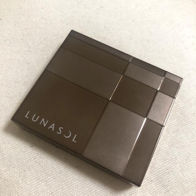 LUNASOL(ルナソル)のLUNASOL シャインフォールライトアイズ EX03 Cool コスメ/美容のベースメイク/化粧品(アイシャドウ)の商品写真