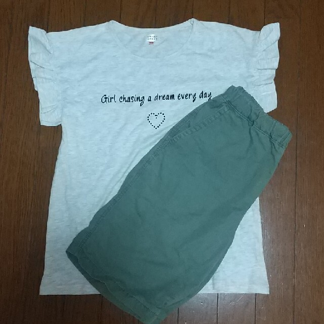 UNIQLO ユニクロ ハーフパンツ 150 カーキ色 Tシャツ付の通販 by ☆おかあさん☆'s shop｜ユニクロならラクマ