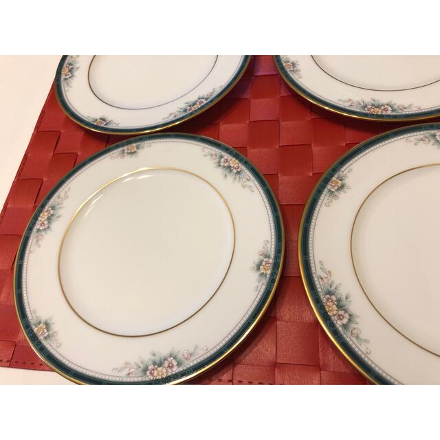 Noritake(ノリタケ)のノリタケ　食器　4枚 インテリア/住まい/日用品のキッチン/食器(食器)の商品写真