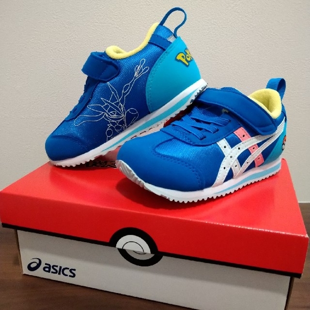 asics(アシックス)の【新品未使用】アイダホミニ　ポケモン　ゲッコウガ キッズ/ベビー/マタニティのキッズ靴/シューズ(15cm~)(スニーカー)の商品写真