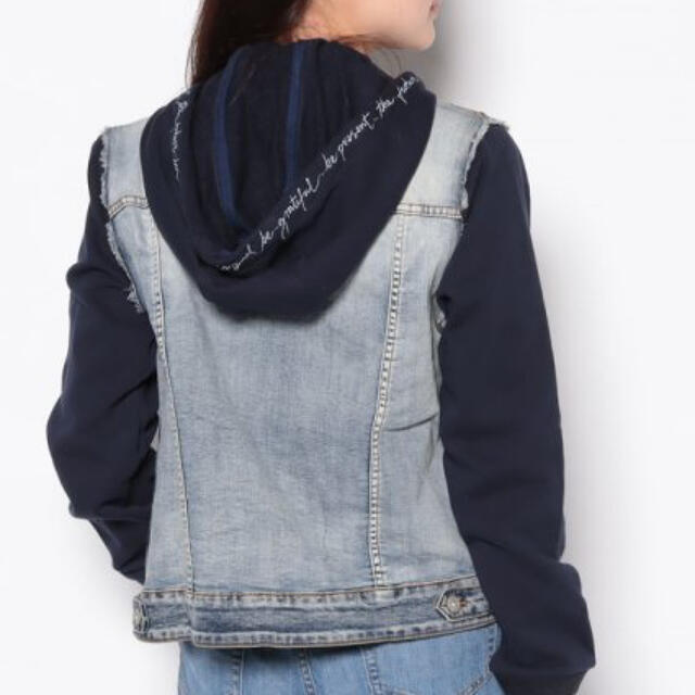 DESIGUAL 新品✨タグ付き♪定価23,900円デシグアル デニム ジャケット 大特価‼️ DESIGUAL 新品✨タグ付き♪定価23,900円デシグアル デニム ジャケット 大特価‼️