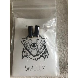 スメリー(SMELLY)のSMELLY スクエアイヤリング(イヤリング)