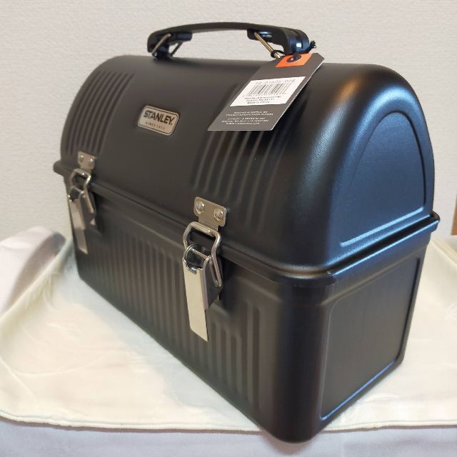 スタンレークラシック ランチボックス 9.4L （マットブラック）タグ付き