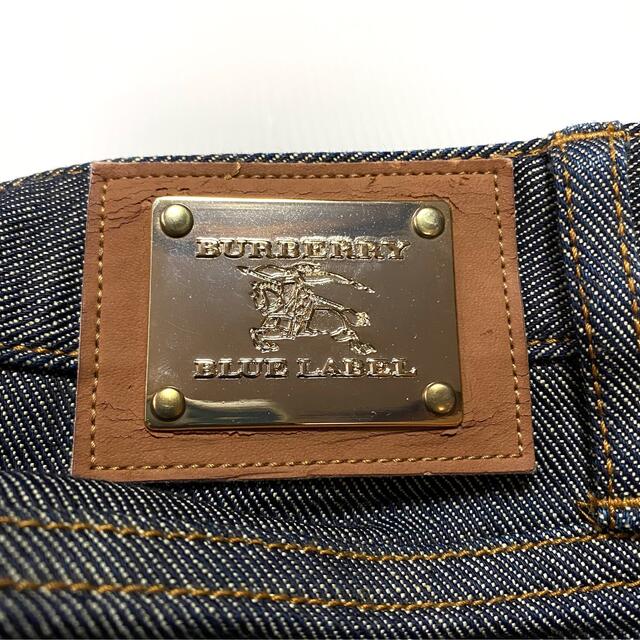 BURBERRY BLUE LABEL(バーバリーブルーレーベル)のBURBERRY BLUELABEL バーバリー クロップドパンツ 三陽商会 レディースのパンツ(クロップドパンツ)の商品写真