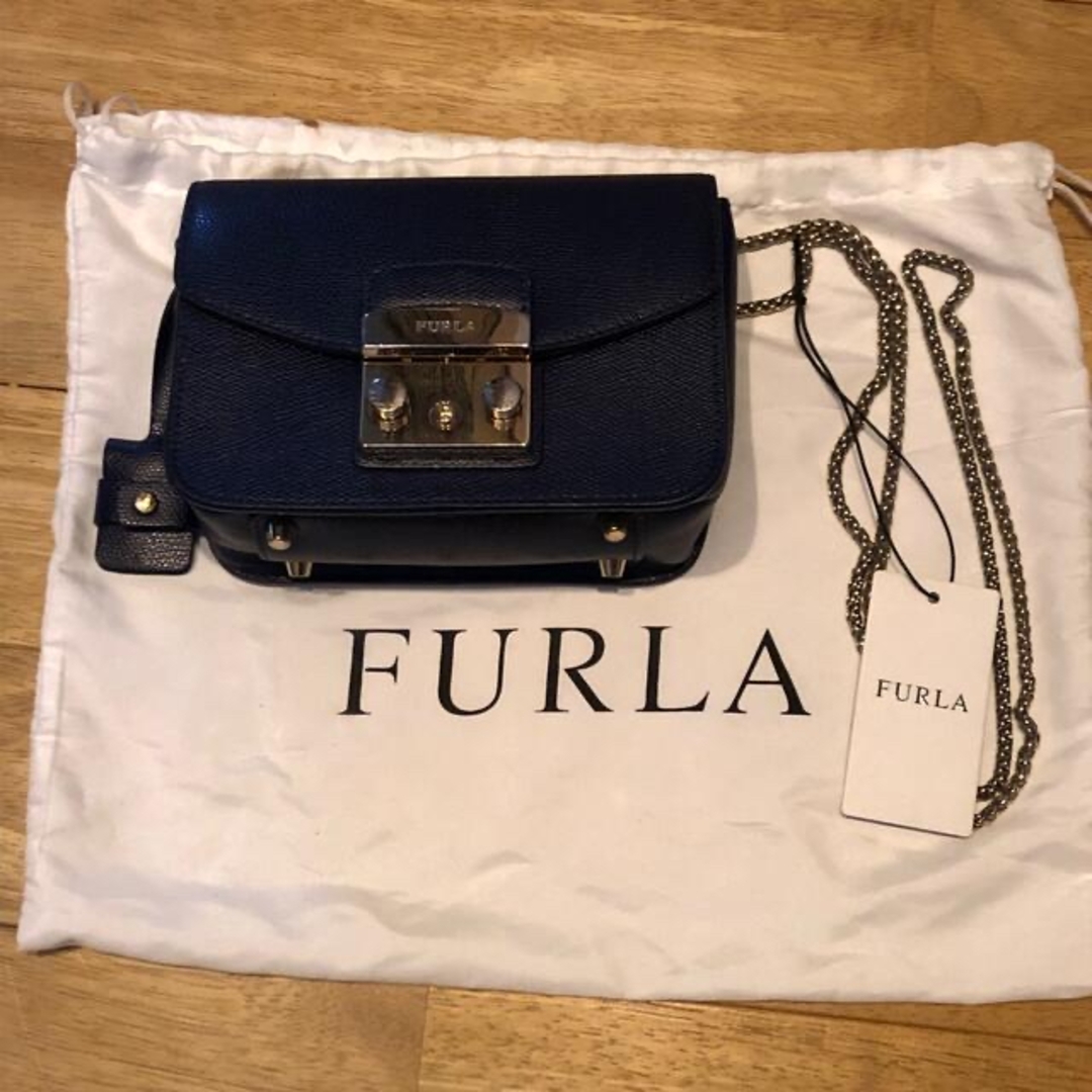 FURLA - FURLA フルラ メトロポリス ネイビー 保存袋あり チェーンショルダーバッグ
