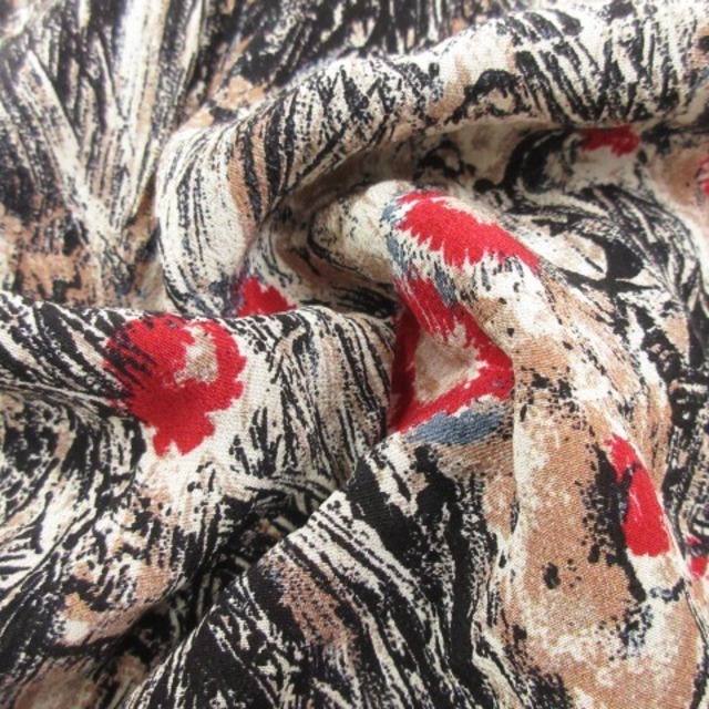 N°21 18AW ブラウス シャツ 七分袖 シルク 花柄 ブラック系 40 N°21 18AW ブラウス シャツ 七分袖 シルク 花柄 ブラック系 40