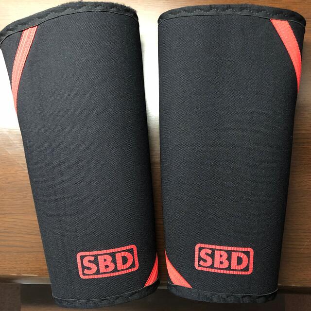 SBD ニースリーブ Mサイズ スポーツ/アウトドアのトレーニング/エクササイズ(トレーニング用品)の商品写真