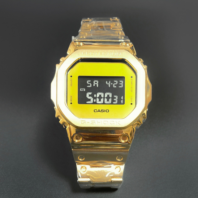 G-SHOCK(ジーショック)のG-SHOCK DW-5600 ゴールドステンレス カスタム CASIO メンズの時計(腕時計(デジタル))の商品写真