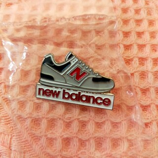 ニューバランス(New Balance)のニューバランス☆ピンバッジ(ノベルティグッズ)
