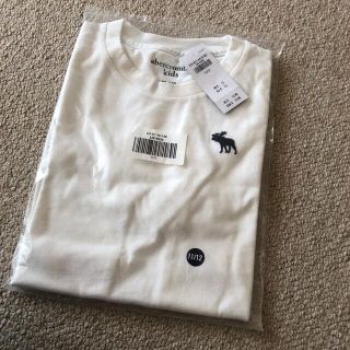 アバクロンビーアンドフィッチ(Abercrombie&Fitch)の【新品未使用】アバクロTシャツ11歳から12歳(Tシャツ/カットソー)