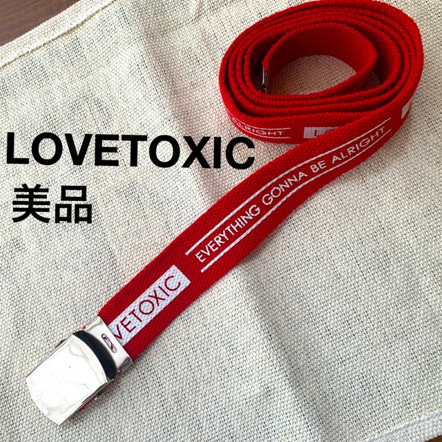 lovetoxic(ラブトキシック)の【美品】LOVETOXIC  ガチャベルト  (赤) キッズ/ベビー/マタニティのこども用ファッション小物(ベルト)の商品写真