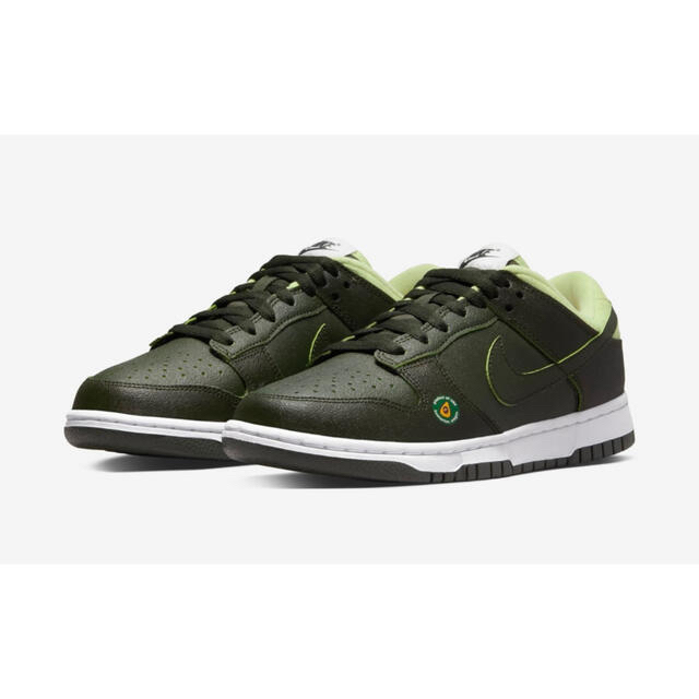 NIKE(ナイキ)の26.5㌢Nike Dunk Low Avocado  ダンクロー アボカド レディースの靴/シューズ(スニーカー)の商品写真