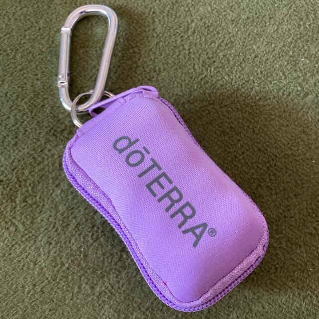 doTERRA(ドテラ)のドテラ　ミニポーチ コスメ/美容のリラクゼーション(アロマグッズ)の商品写真