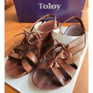 トロイ 靴/シューズの通販 12点 | TOROYのレディースを買うならラクマ 通販オンライン TOLOY トロイ ウェッジソールサンダル 37サイズ サンダル