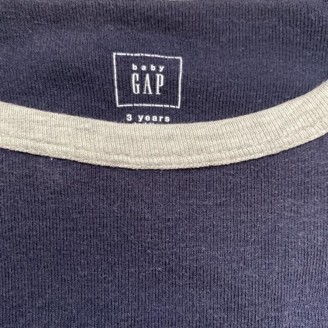 babyGAP(ベビーギャップ)のbaby GAPロンT 100 2点 キッズ/ベビー/マタニティのキッズ服男の子用(90cm~)(Tシャツ/カットソー)の商品写真