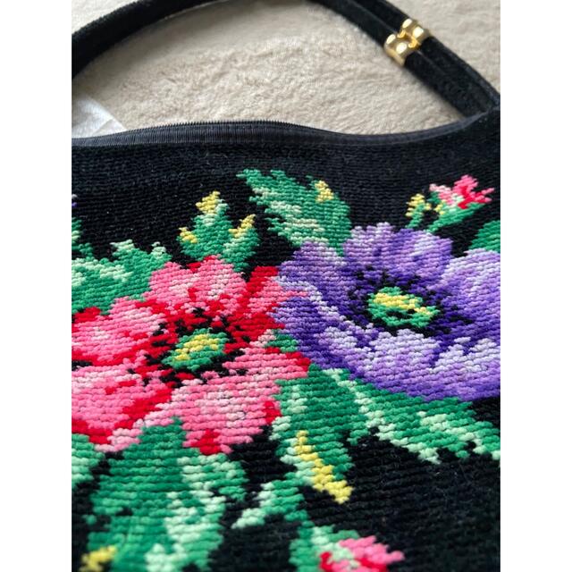 FEILER(フェイラー)のフェイラー　FEILER   お花刺繍 レディースのバッグ(ハンドバッグ)の商品写真