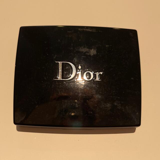 Dior(ディオール)のDIOR サンククルール　557 コスメ/美容のベースメイク/化粧品(アイシャドウ)の商品写真