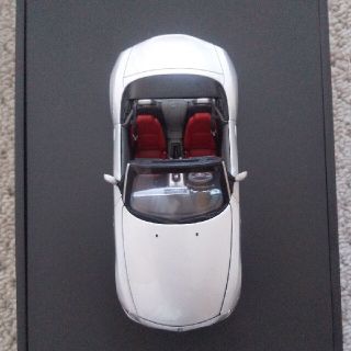 BMW Z4 ミニカー シルバー ディーラー正規品 モデルカー 非売品 1/43