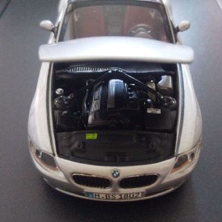 BMW Z4 ミニカー シルバー ディーラー正規品 モデルカー 非売品 1/43