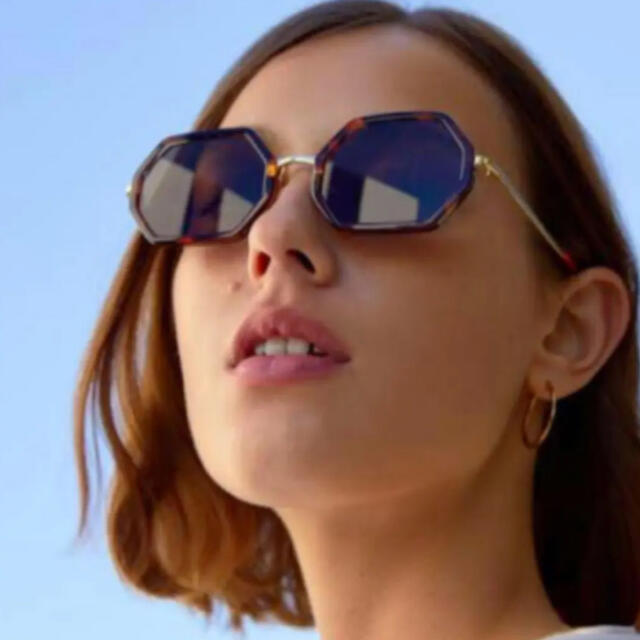 ZARA(ザラ)の【新品】ZARA sunglasses レディースのファッション小物(サングラス/メガネ)の商品写真