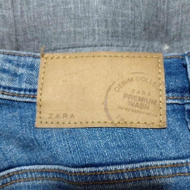 ZARA(ザラ)のZARA　スキニージーンズ　レディース レディースのパンツ(デニム/ジーンズ)の商品写真