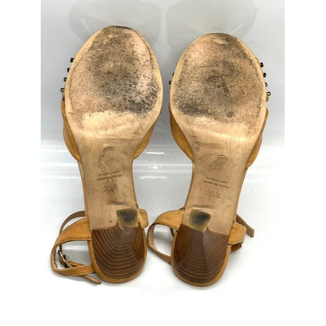 TOMORROWLAND(トゥモローランド)のsinela　ヒールサンダル　スタッズ　牛革　35 1/2 レディースの靴/シューズ(サンダル)の商品写真