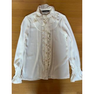 ザラ(ZARA)のZARA BASIC フリルブラウス　ゴールドボタン(シャツ/ブラウス(長袖/七分))