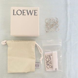 ロエベ(LOEWE)のLOEWE / アナグラムブローチ(ブローチ/コサージュ)