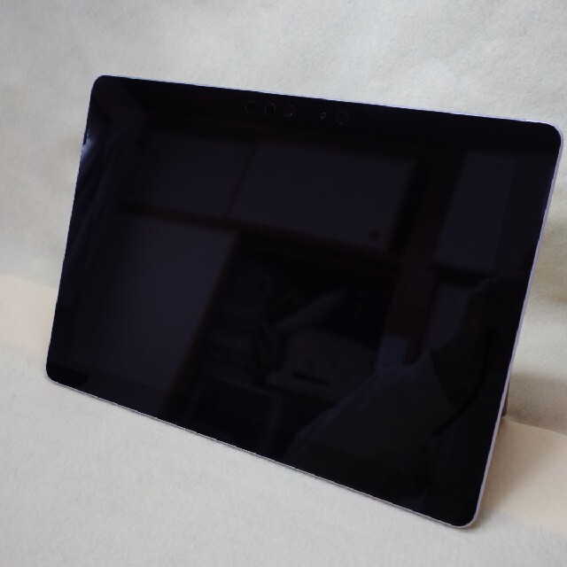 Microsoft(マイクロソフト)のMicrofoft Surface Go◆SSD 128G/8G◆モニター出力可 スマホ/家電/カメラのPC/タブレット(タブレット)の商品写真