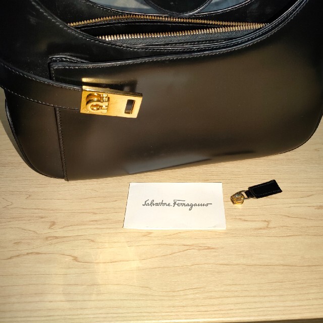 Salvatore Ferragamo(サルヴァトーレフェラガモ)のフェラガモ　バッグ レディースのバッグ(ハンドバッグ)の商品写真