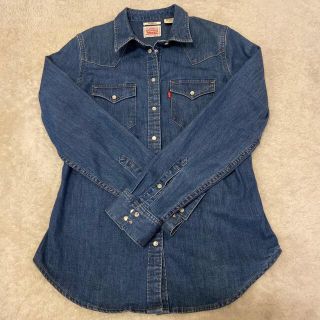 リーバイス(Levi's)のリーバイスレディースシャツ（S）(デニム/ジーンズ)